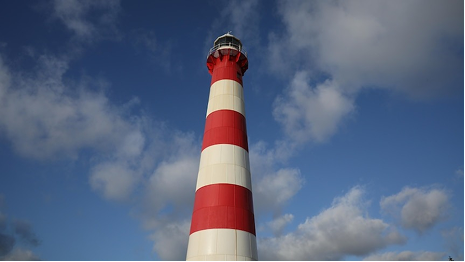 Western Australia's oldest lighthouse at risk from coastal erosion in Geraldton
